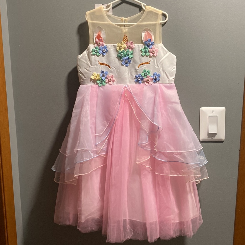 BRAND NEW GIRLS DRESS SIZE 10! NWT. SMOKE FREE HOME. - Picture 2 of 8